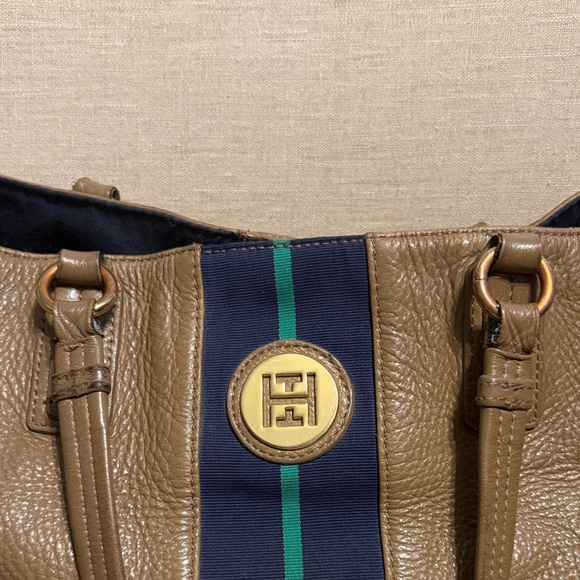 Tommy Hilfiger Tote (Well Loved) - Picture 2 of 13